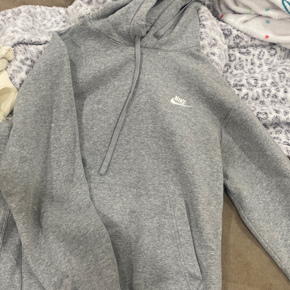 Nike sweatshirt